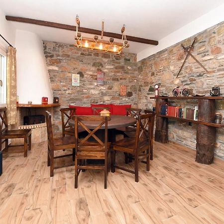Flora'S Beach And Pool Villa In Syros Liaropa Luaran gambar