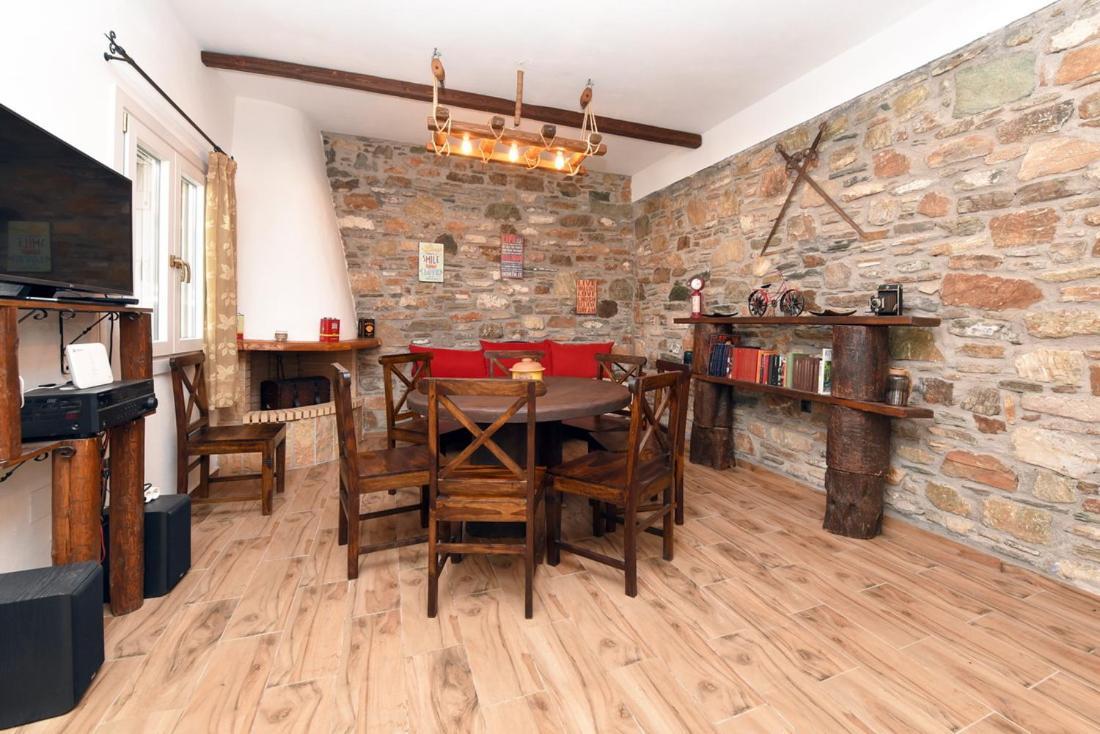 Flora'S Beach And Pool Villa In Syros Liaropa Luaran gambar