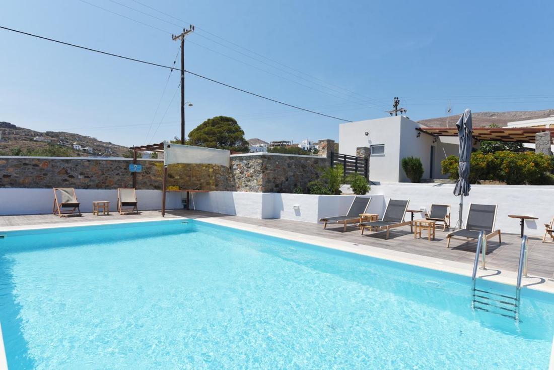 Flora'S Beach And Pool Villa In Syros Liaropa Luaran gambar