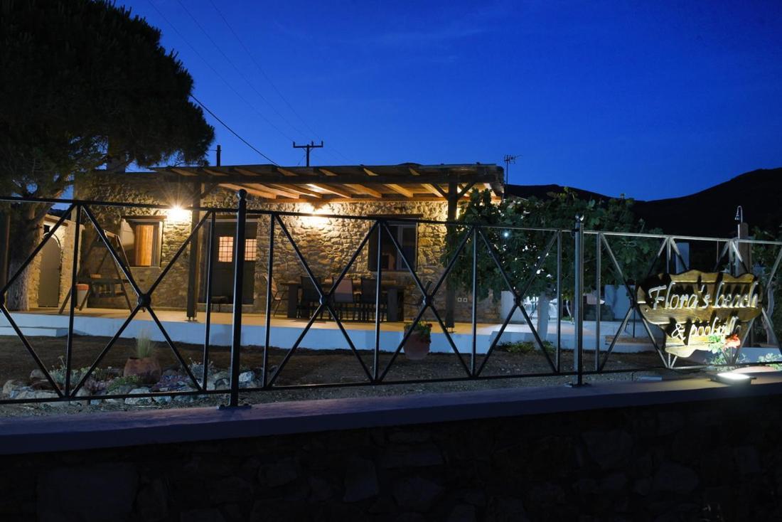 Flora'S Beach And Pool Villa In Syros Liaropa Luaran gambar
